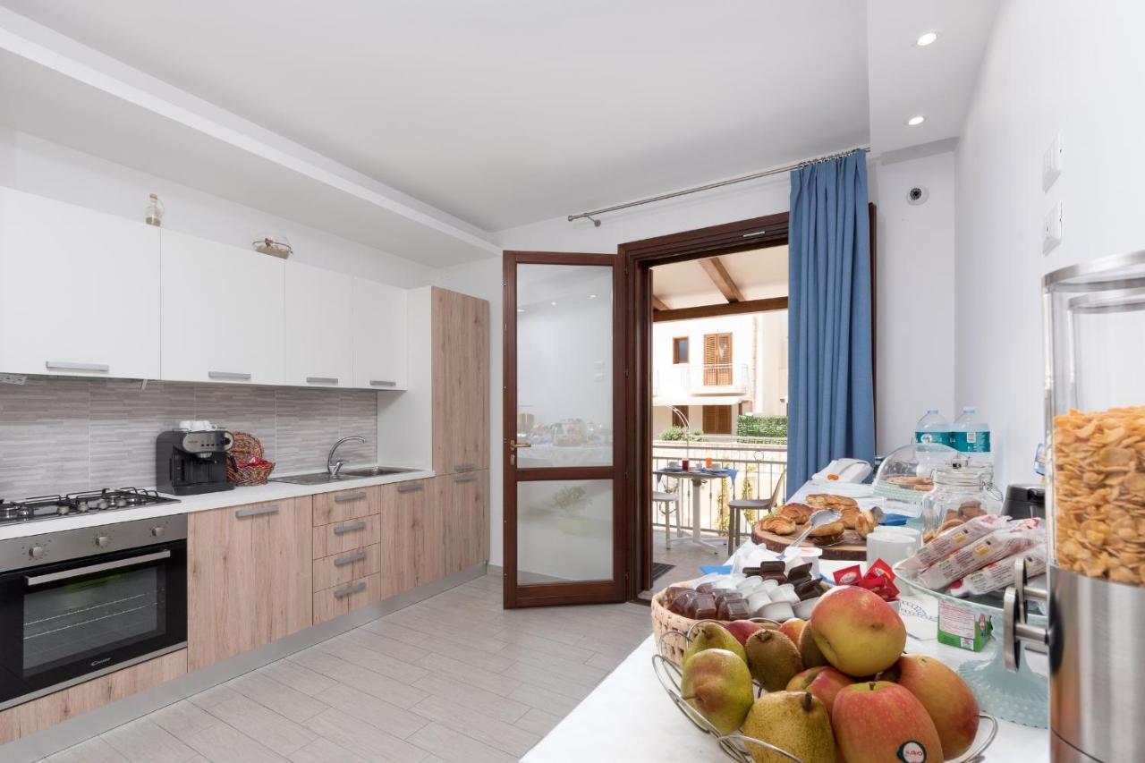 B&B Reset Confort & Relax San Vito Lo Capo Exteriör bild
