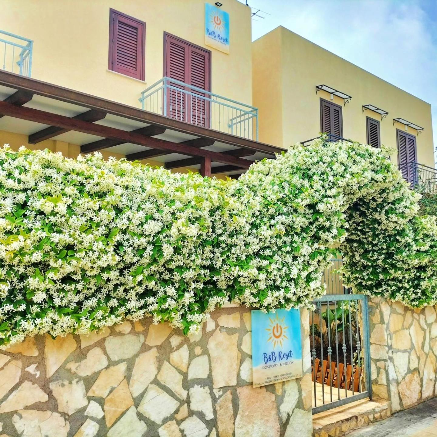 B&B Reset Confort & Relax San Vito Lo Capo Exteriör bild